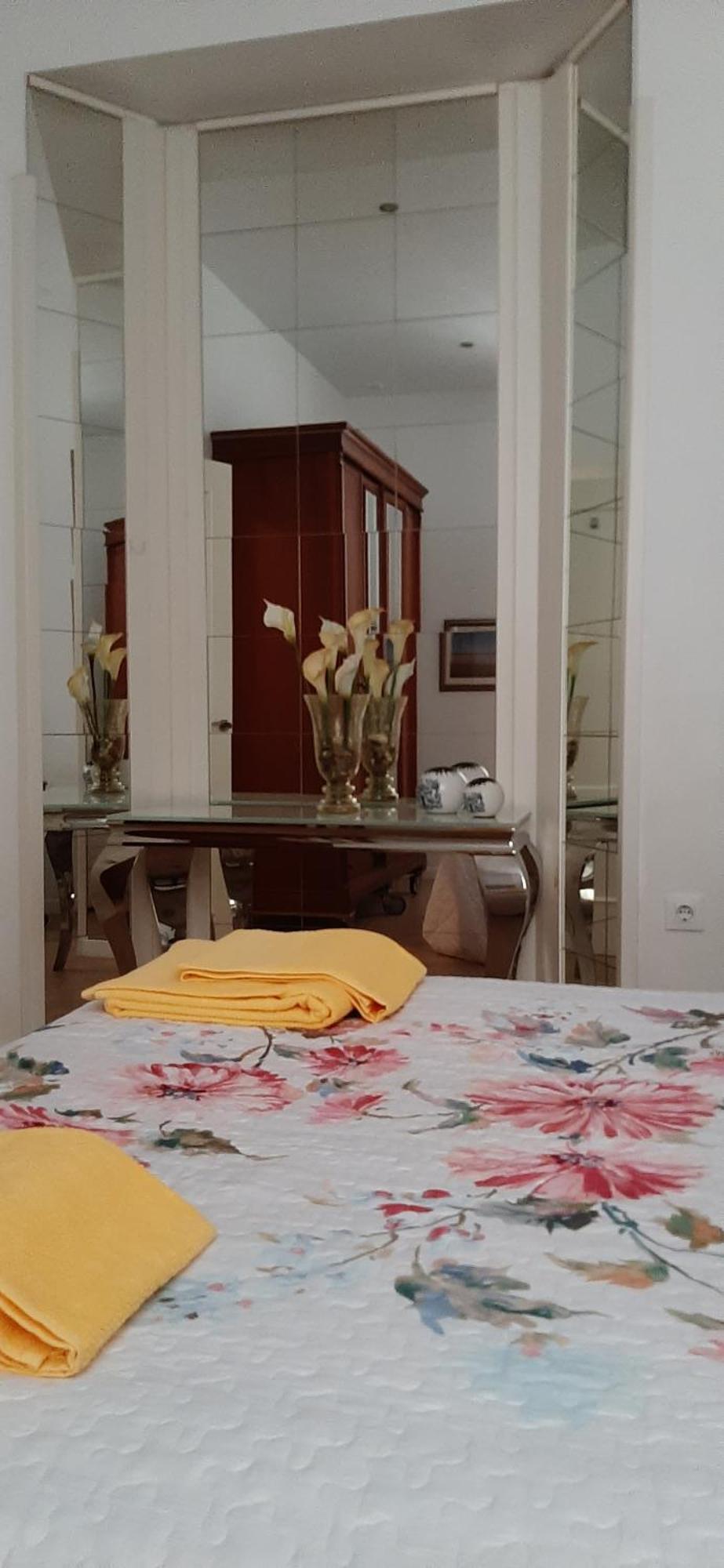 Apto Patio Andaluz. Maximo Confort Y Limpieza Cádiz Buitenkant foto